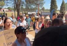 Vecinos de Médanos marcharon a ABSA por la falta de agua potable