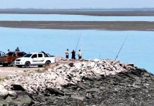 Bahía avanza en obras frente al mar para actividades recreativas