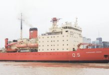 El Almirante Irízar llega al Puerto de Bahía Blanca y se va a poder visitar
